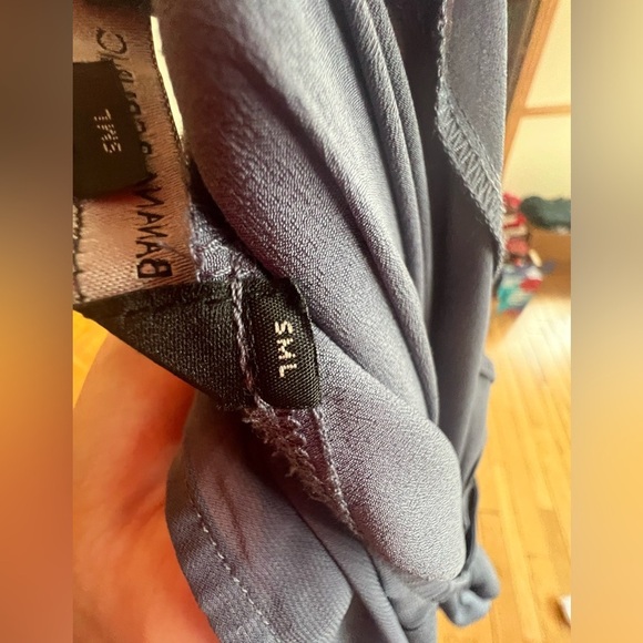 Banana Republic - Navy Sleeveless Romper - Picture 8 of 8